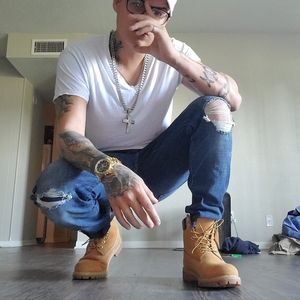 Meet your Posher, Isaac